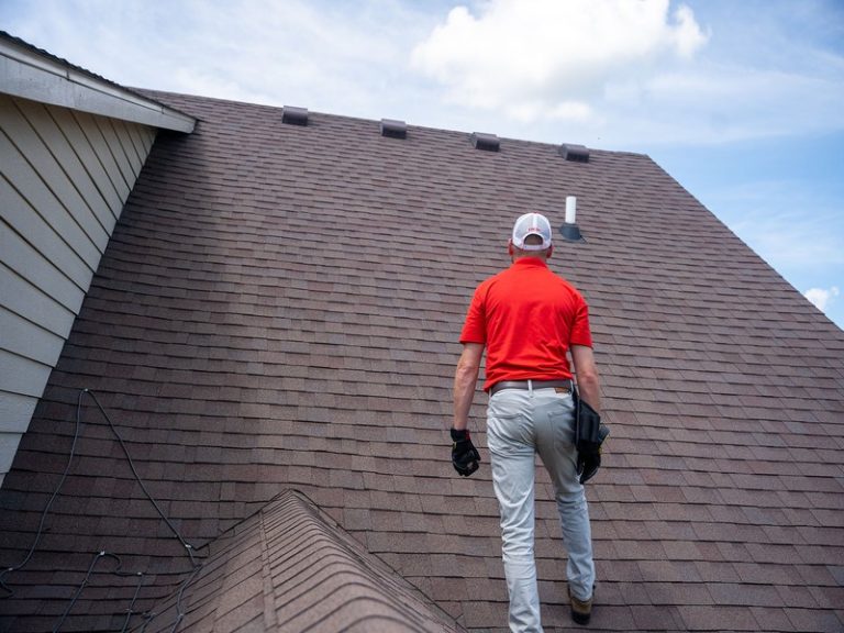 Skilled bronx roofer for Storm Damage and Roof Maintenance