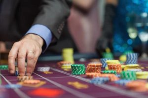 Detailed expert analysis coinpoker reseñas with pros and cons